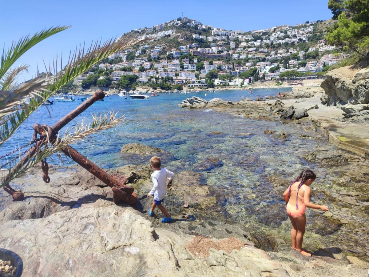 Studios Superior Isla De Rosas -Tramuntana42 Kültér fotó